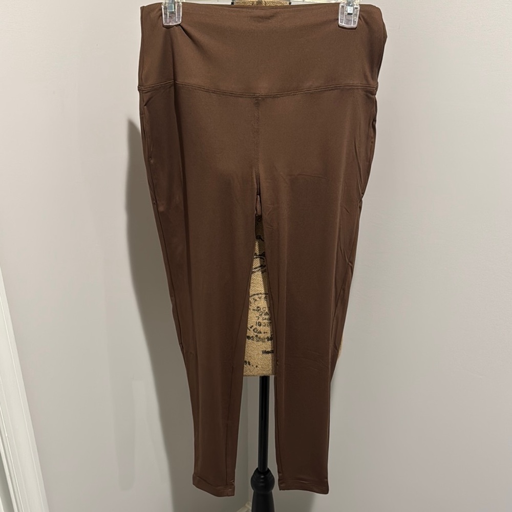 Zenana Outfitters Brown Leggings